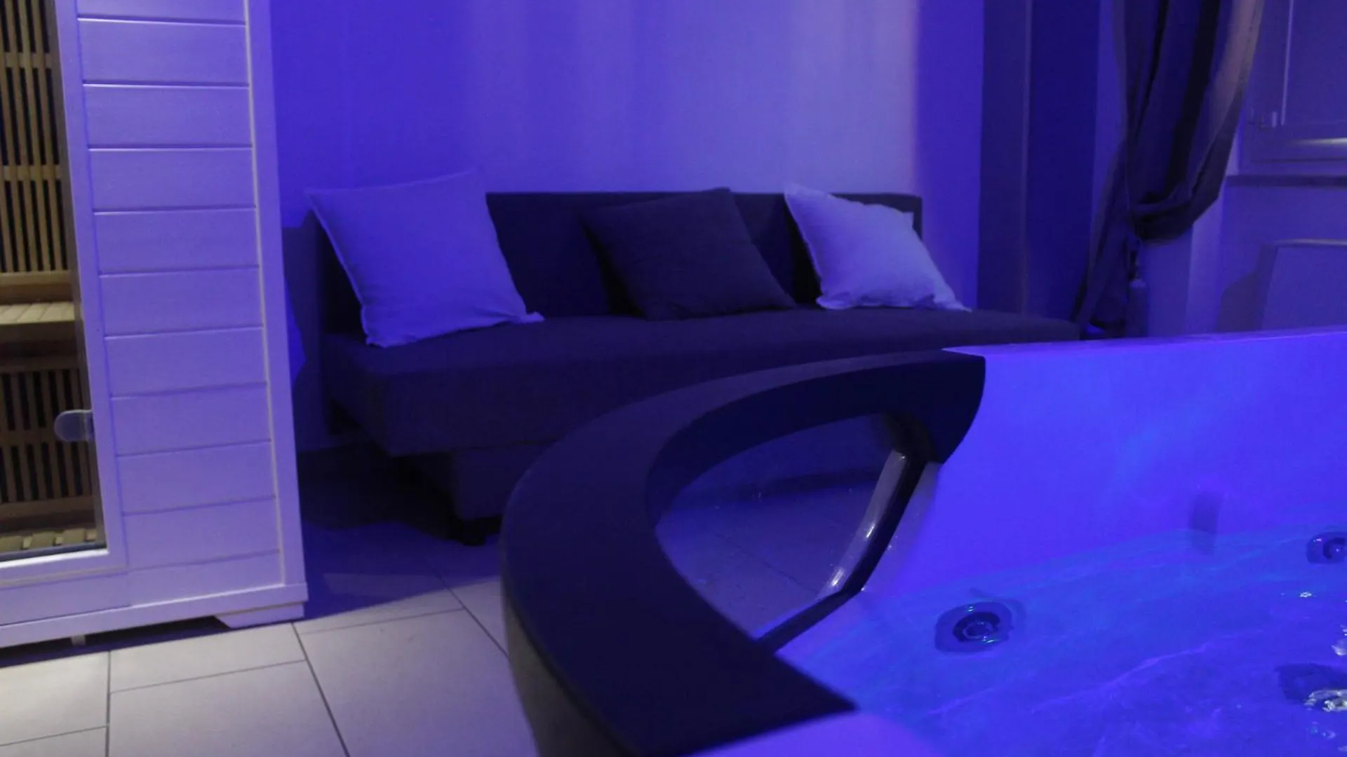 Suite De Gasperi Naples Italie